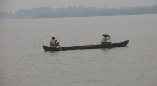 बिहार के समस्तीपुर जिले में 8 नाव  सवार लोगों की बिजली की चपेट में आने से मृत्यु