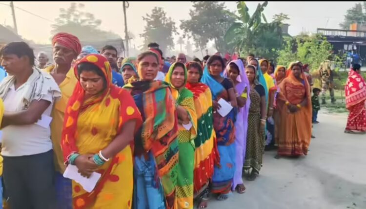 10% बढ़े वोट से तेज हुई चुनावी धड़कनें – नीतीश बनाम तेजस्वी की टक्कर और तीखी हुई